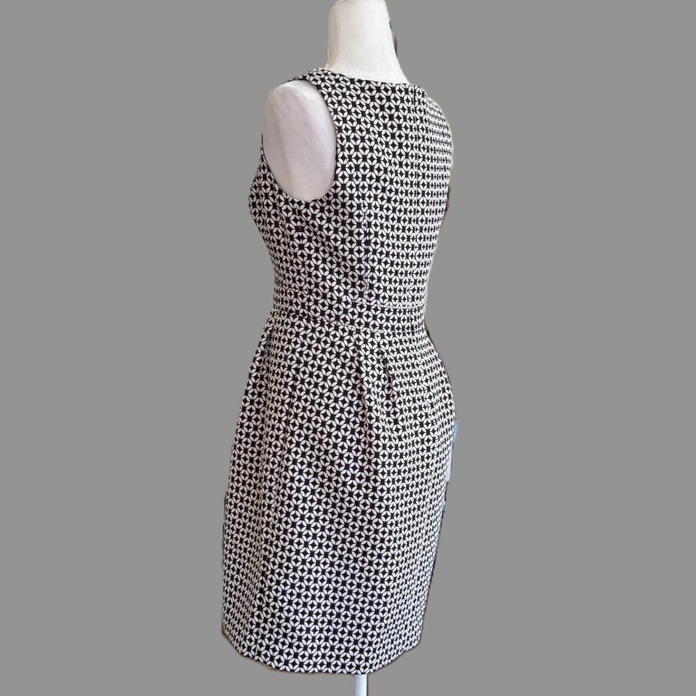 White House Black Market Black White Geometric Knit Dress Size 4 - Picture 4 of 12
